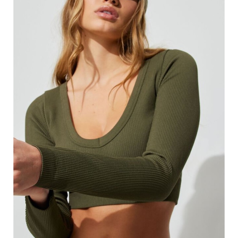 Seamless Long Sleeve BNWT